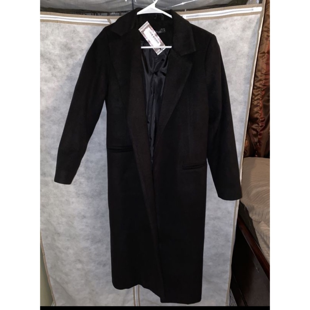 Medium Black Wool Coat